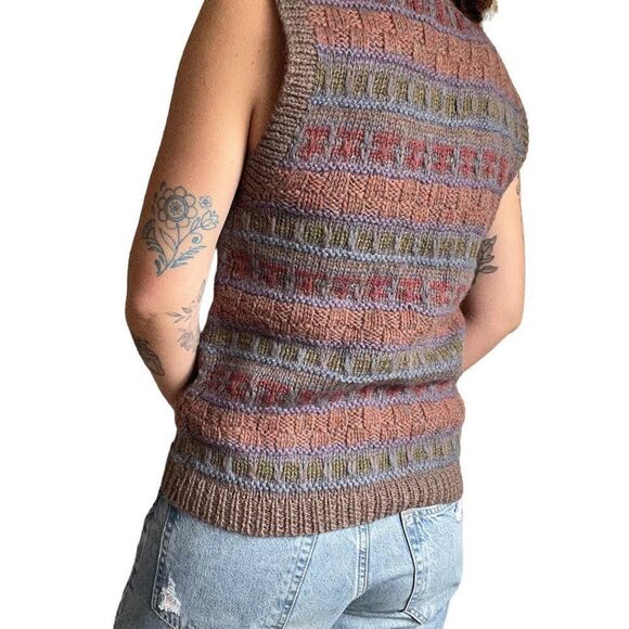 Vintage Womens Hand Knit Boston Traders Wool V Neck Preppy Sweater Vest Sz S - Picture 3 of 9